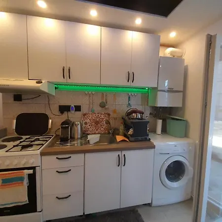 Apartman Saray Διαμέρισμα *
